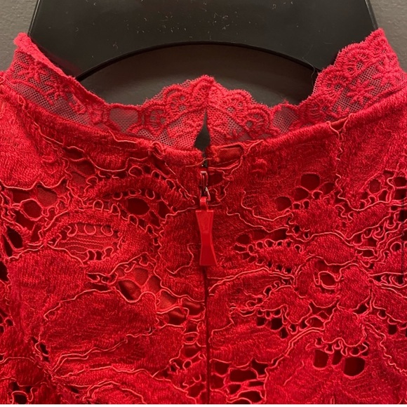 Kate Spade poppy field red lace dress with scalloped trim - Picture 6 of 10